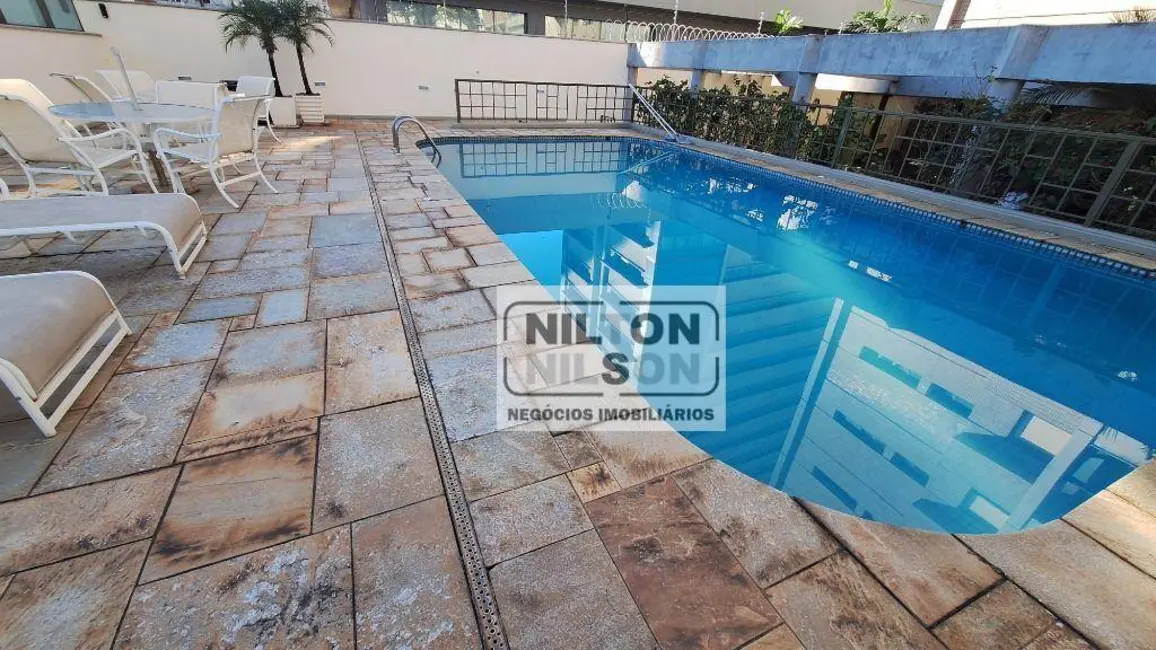 Apartamento com 3 quartos para alugar, 212m2 em Cambuí, Campinas - SP - imagem 5 Foto 5 de Apartamento com 3 quartos para alugar, 212m2 em Cambuí, Campinas - SP
