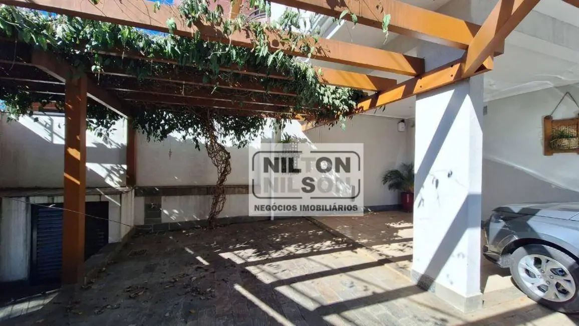 Casa com 5 quartos à venda, 178m2 em Cambuí, Campinas - SP - imagem 7 Foto 7 de Casa com 5 quartos à venda, 178m2 em Cambuí, Campinas - SP