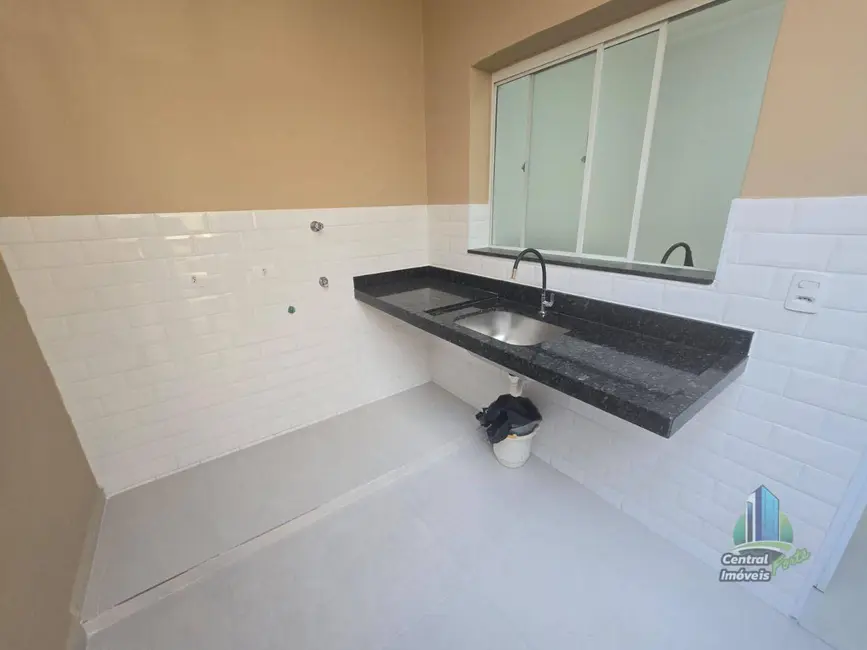 Sobrado com 2 quartos à venda, 150m2 em Praia Grande - SP - imagem 5 Foto 5 de Sobrado com 2 quartos à venda, 150m2 em Praia Grande - SP