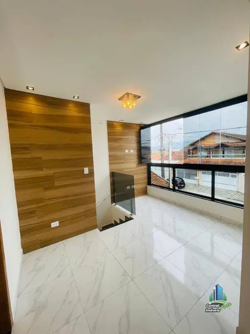 Foto 1 de Sobrado com 3 quartos à venda, 62m2 em Praia Grande - SP