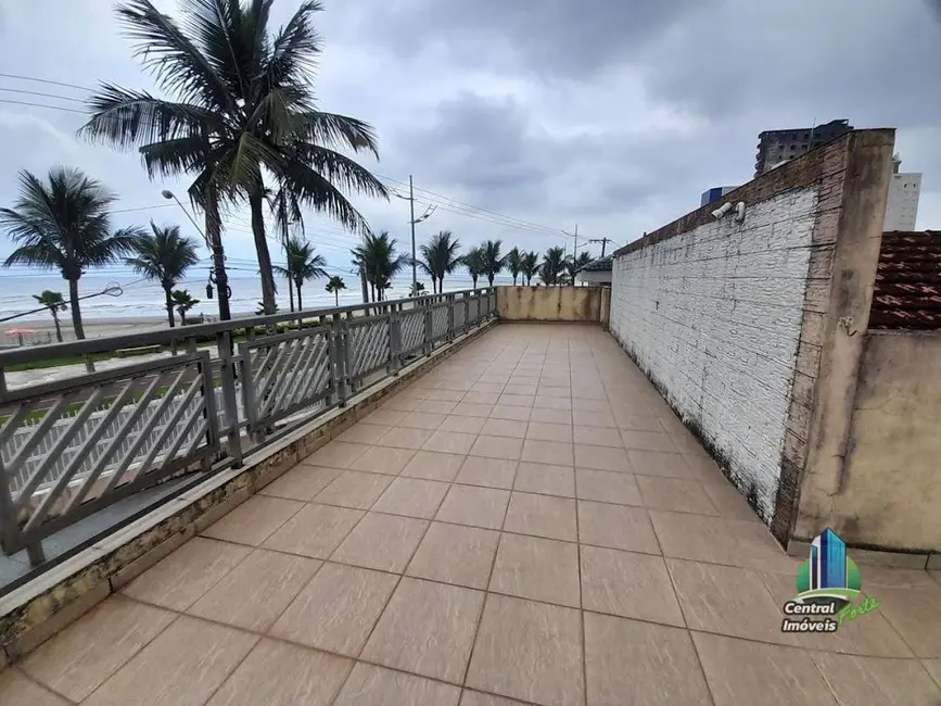 Foto 8 de Casa com 3 quartos à venda, 426m2 em Solemar, Praia Grande - SP