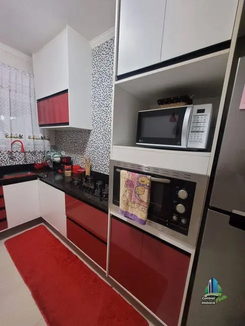 Sobrado com 2 quartos à venda, 62m2 em Praia Grande - SP - imagem 4 Foto 4 de Sobrado com 2 quartos à venda, 62m2 em Praia Grande - SP