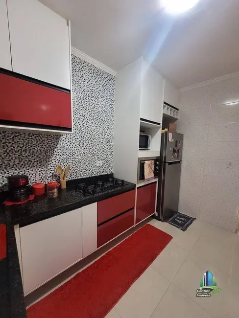 Sobrado com 2 quartos à venda, 62m2 em Praia Grande - SP - imagem 5 Foto 5 de Sobrado com 2 quartos à venda, 62m2 em Praia Grande - SP