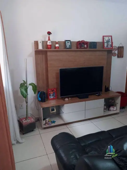 Sobrado com 2 quartos à venda, 300m2 em Praia Grande - SP - imagem 2 Foto 2 de Sobrado com 2 quartos à venda, 300m2 em Praia Grande - SP