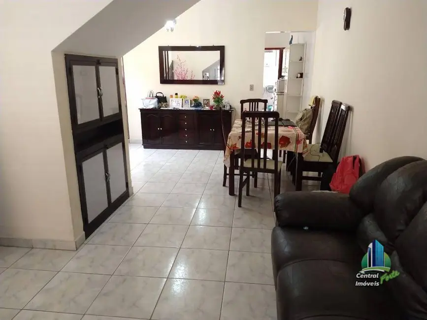 Sobrado com 3 quartos à venda, 125m2 em Boqueirão, Praia Grande - SP - imagem 4 Foto 4 de Sobrado com 3 quartos à venda, 125m2 em Boqueirão, Praia Grande - SP