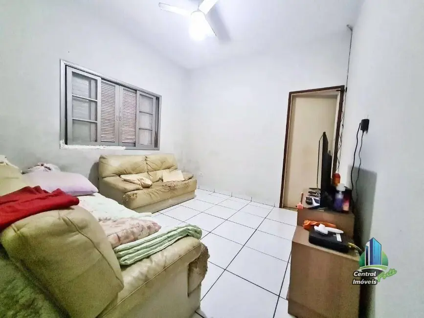 Casa com 2 quartos à venda, 113m2 em Maracanã, Praia Grande - SP - imagem 4 Foto 4 de Casa com 2 quartos à venda, 113m2 em Maracanã, Praia Grande - SP