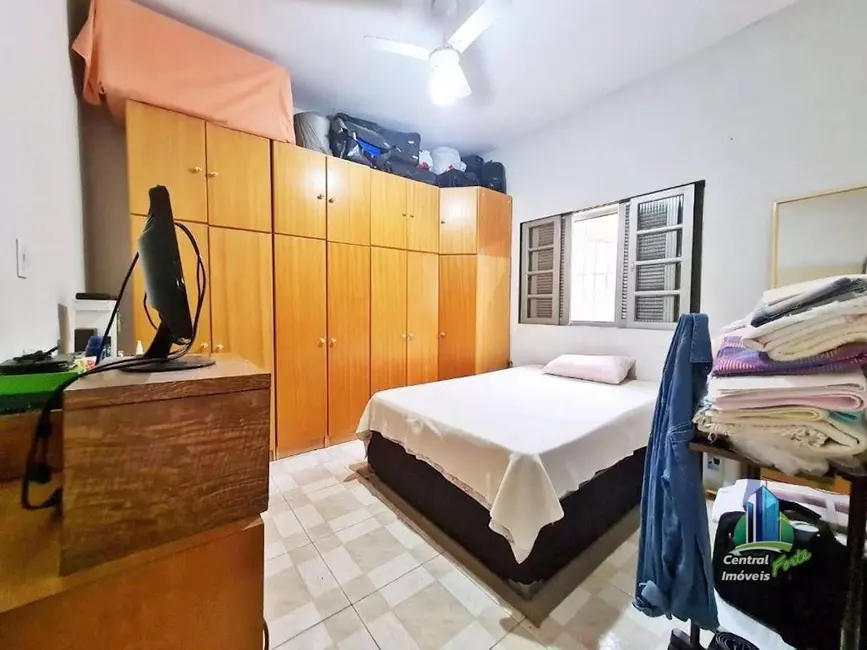 Casa com 2 quartos à venda, 113m2 em Maracanã, Praia Grande - SP - imagem 5 Foto 5 de Casa com 2 quartos à venda, 113m2 em Maracanã, Praia Grande - SP