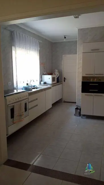 Foto 1 de Sobrado com 3 quartos à venda, 175m2 em Praia Grande - SP