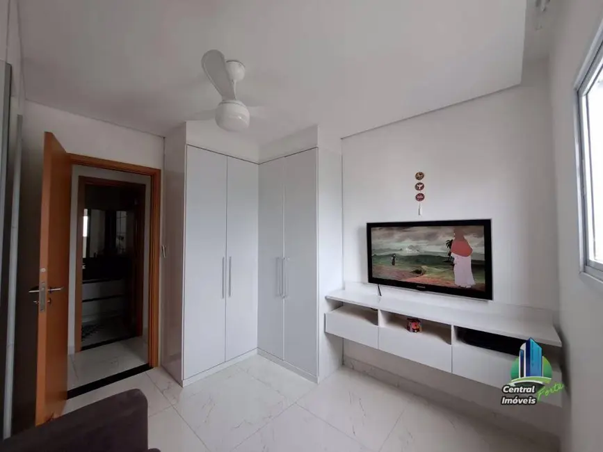 Foto 8 de Apartamento com 2 quartos à venda, 65m2 em Praia Grande - SP
