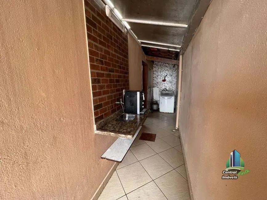 Foto 6 de Sobrado com 2 quartos à venda, 60m2 em Solemar, Praia Grande - SP