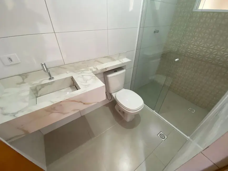 Casa com 3 quartos à venda, 250m2 em Praia Grande - SP - imagem 1 Foto 1 de Casa com 3 quartos à venda, 250m2 em Praia Grande - SP