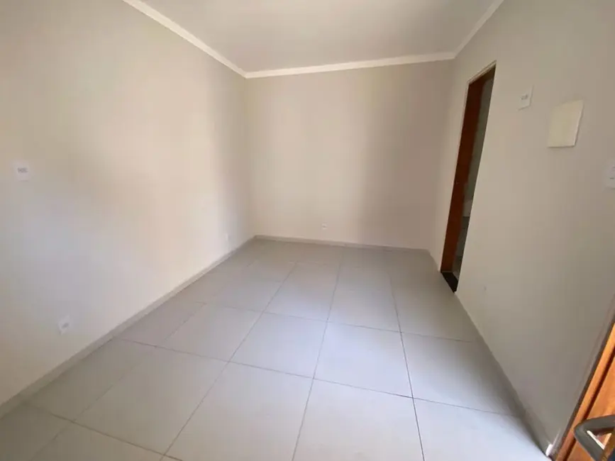 Casa com 3 quartos à venda, 250m2 em Praia Grande - SP - imagem 6 Foto 6 de Casa com 3 quartos à venda, 250m2 em Praia Grande - SP