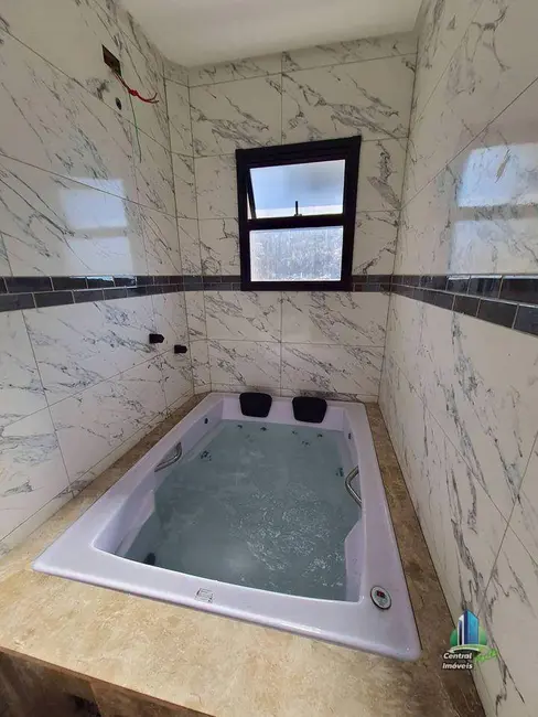 Casa com 2 quartos à venda, 89m2 em Praia Grande - SP - imagem 1 Foto 1 de Casa com 2 quartos à venda, 89m2 em Praia Grande - SP