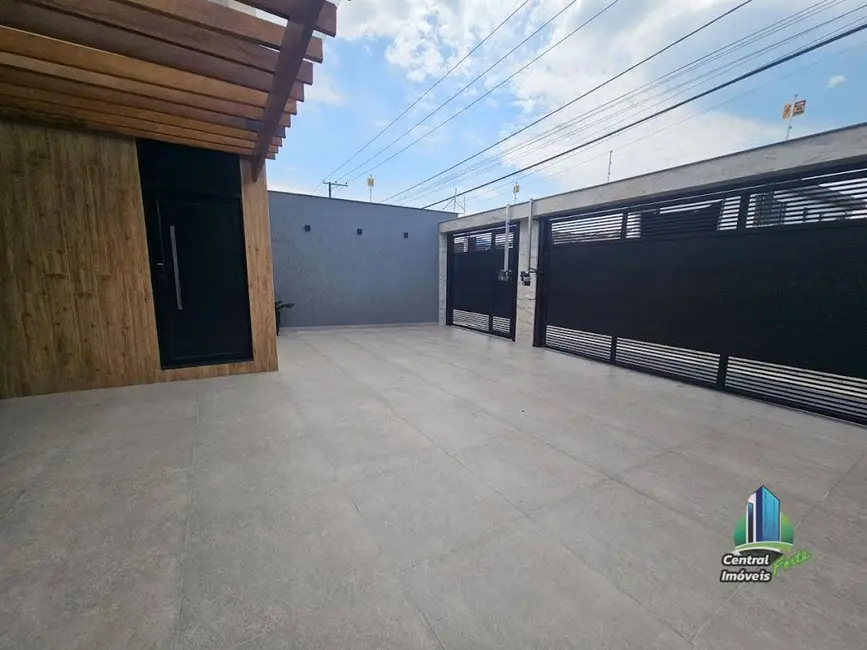 Foto 7 de Casa com 3 quartos à venda, 160m2 em Maracanã, Praia Grande - SP