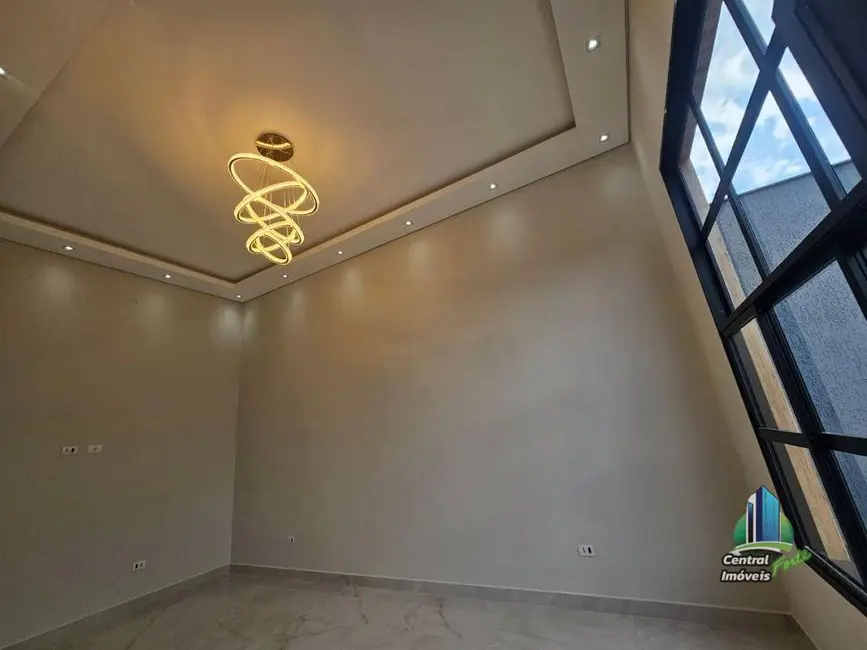 Foto 3 de Casa com 3 quartos à venda, 160m2 em Maracanã, Praia Grande - SP