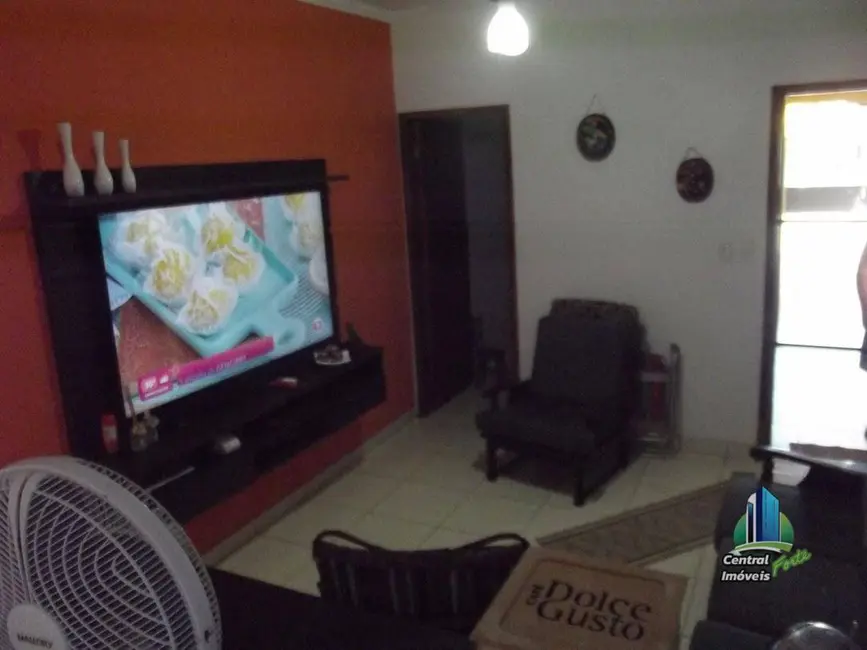 Foto 2 de Casa com 3 quartos à venda, 130m2 em Mirim, Praia Grande - SP