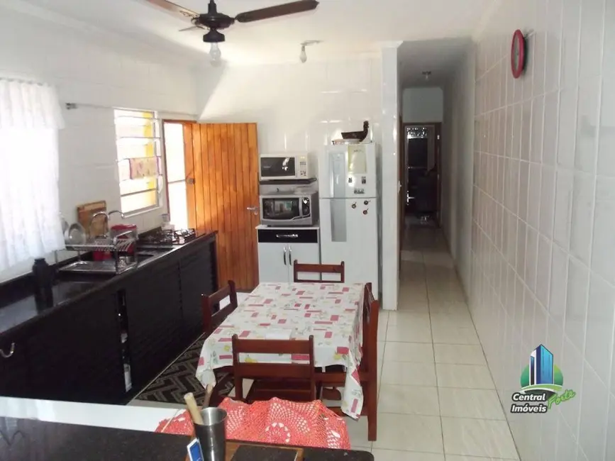Foto 1 de Casa com 3 quartos à venda, 130m2 em Mirim, Praia Grande - SP