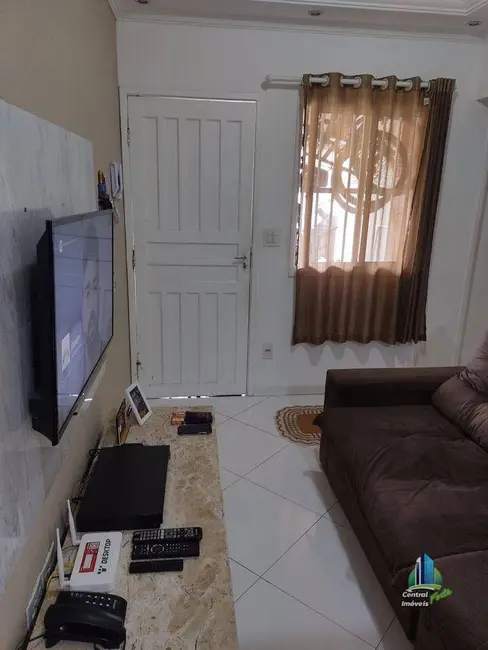 Casa com 2 quartos à venda, 50m2 em Praia Grande - SP - imagem 3 Foto 3 de Casa com 2 quartos à venda, 50m2 em Praia Grande - SP