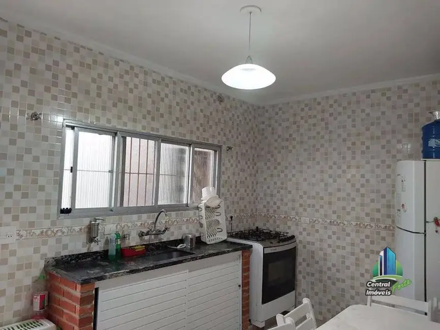 Foto 4 de Casa com 4 quartos à venda, 142m2 em Praia Grande - SP