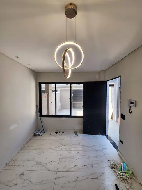 Foto 2 de Casa com 2 quartos à venda, 101m2 em Praia Grande - SP