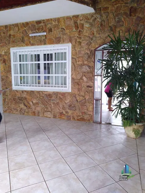 Sobrado com 3 quartos à venda, 129m2 em Praia Grande - SP - imagem 2 Foto 2 de Sobrado com 3 quartos à venda, 129m2 em Praia Grande - SP