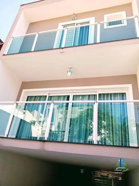 Foto 3 de Sobrado com 3 quartos à venda, 260m2 em Campestre, Santo Andre - SP