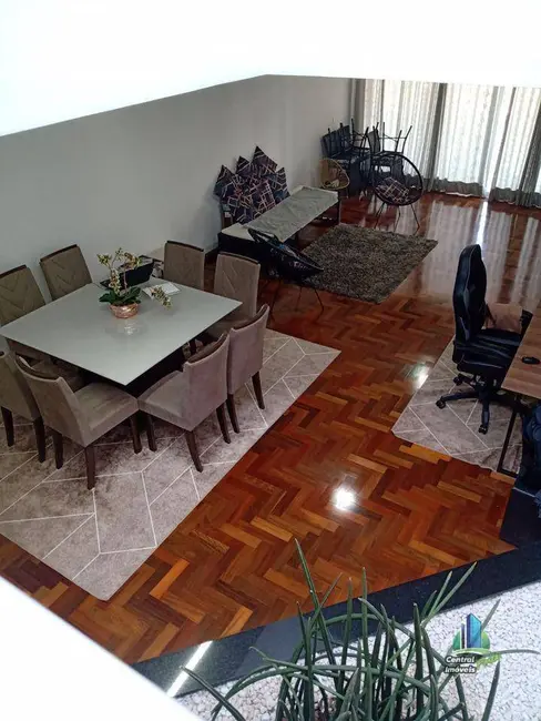 Foto 2 de Sobrado com 3 quartos à venda, 260m2 em Campestre, Santo Andre - SP