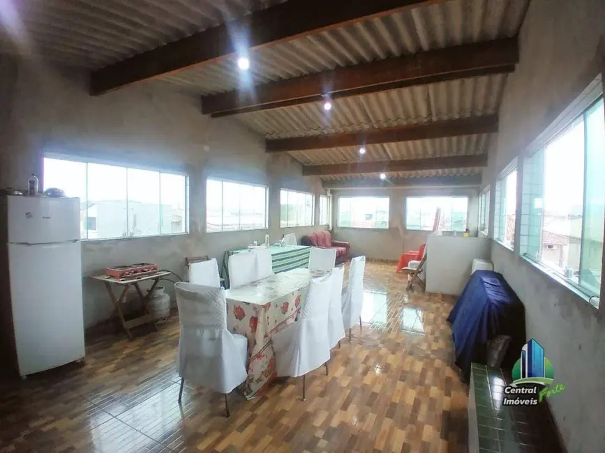 Sobrado com 4 quartos à venda, 130m2 em Praia Grande - SP - imagem 8 Foto 8 de Sobrado com 4 quartos à venda, 130m2 em Praia Grande - SP