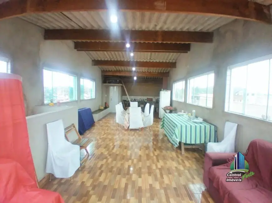 Sobrado com 4 quartos à venda, 130m2 em Praia Grande - SP - imagem 4 Foto 4 de Sobrado com 4 quartos à venda, 130m2 em Praia Grande - SP