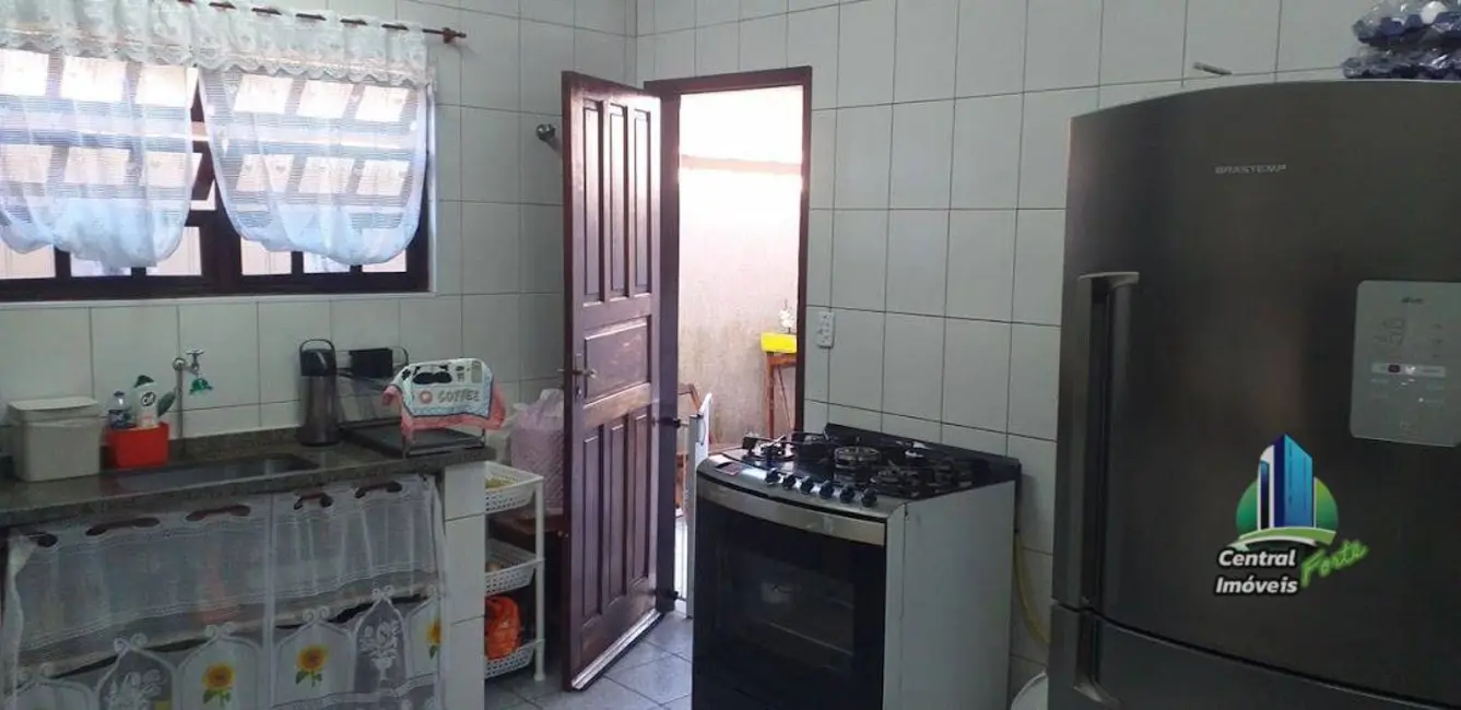 Foto 8 de Casa com 2 quartos à venda, 150m2 em Tupi, Praia Grande - SP