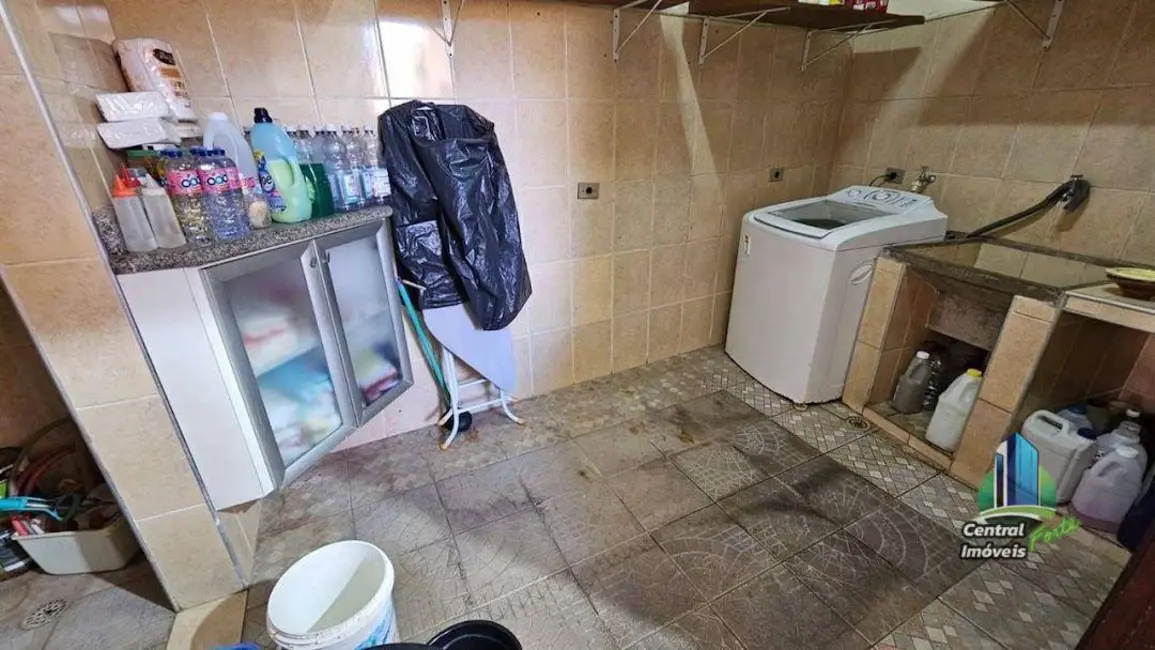 Foto 9 de Casa com 3 quartos à venda, 165m2 em Canto do Forte, Praia Grande - SP