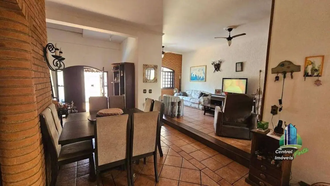 Foto 6 de Casa com 3 quartos à venda, 165m2 em Canto do Forte, Praia Grande - SP