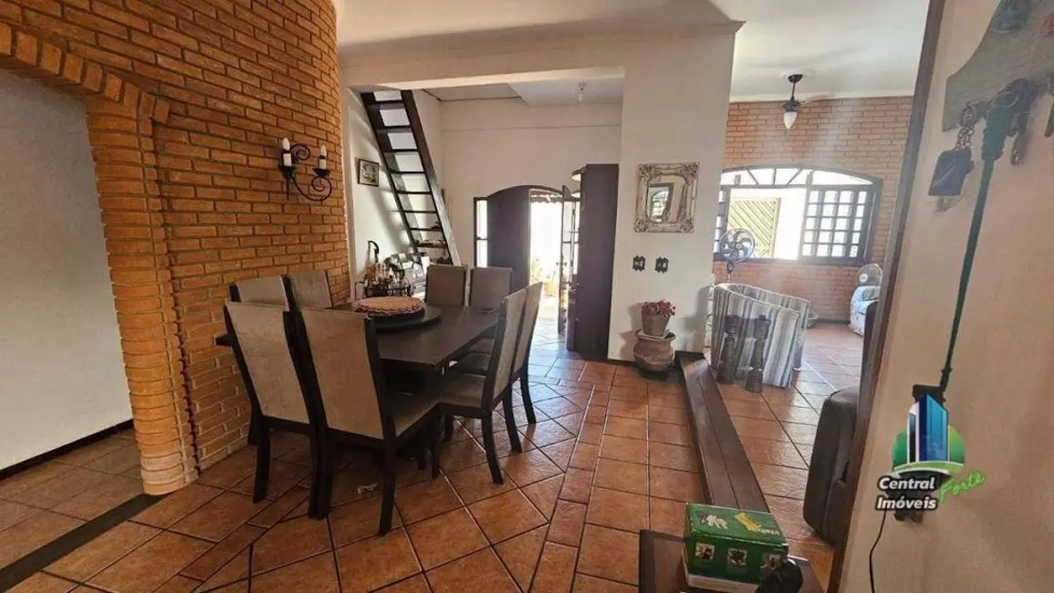 Foto 5 de Casa com 3 quartos à venda, 165m2 em Canto do Forte, Praia Grande - SP