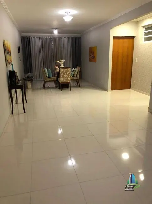 Foto 1 de Sobrado com 3 quartos à venda, 110m2 em Praia Grande - SP