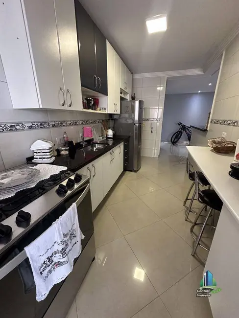Apartamento com 2 quartos à venda, 93m2 em Aviação, Praia Grande - SP - imagem 9 Foto 9 de Apartamento com 2 quartos à venda, 93m2 em Aviação, Praia Grande - SP