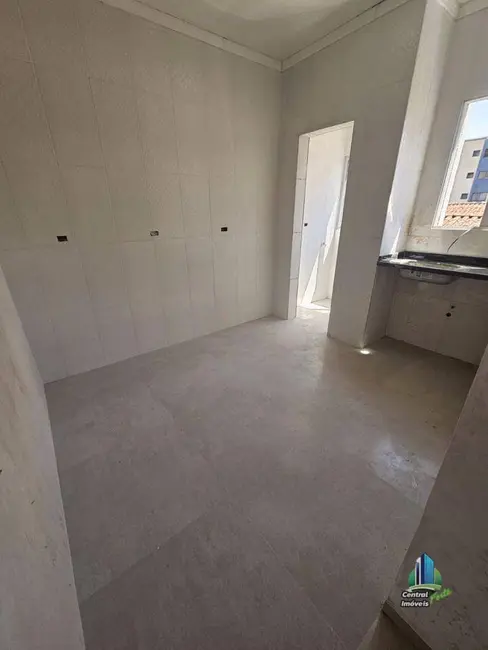 Foto 8 de Casa com 2 quartos à venda, 80m2 em Aviação, Praia Grande - SP