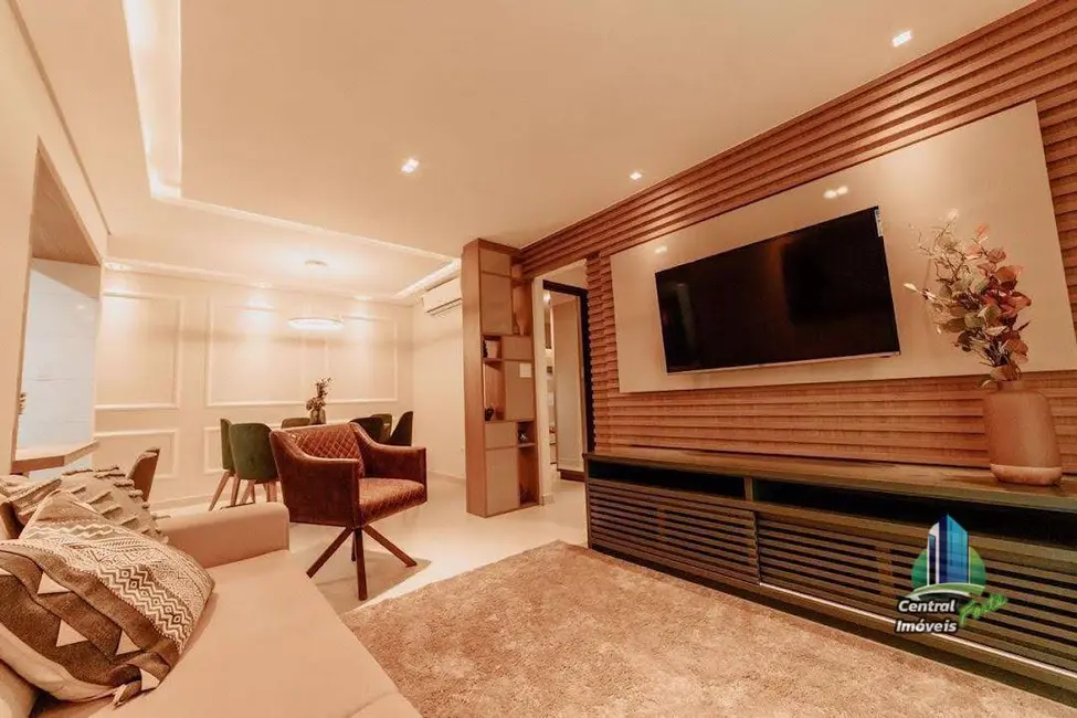 Foto 2 de Apartamento com 2 quartos à venda, 80m2 em Caiçara, Praia Grande - SP