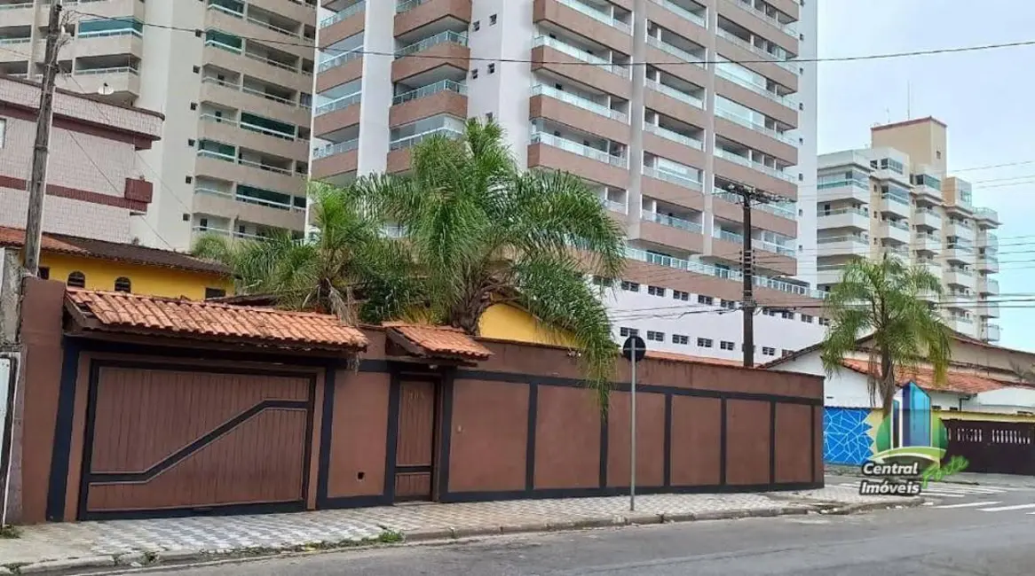 Foto 1 de Casa com 6 quartos à venda, 494m2 em Praia Grande - SP