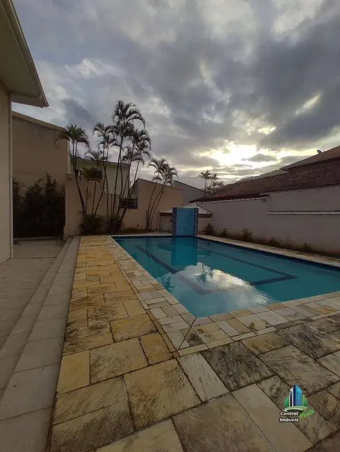 Foto 6 de Casa com 4 quartos à venda, 600m2 em Solemar, Praia Grande - SP