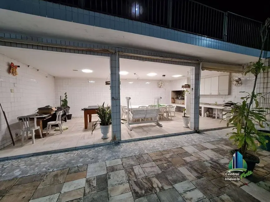 Casa com 4 quartos à venda, 1068m2 em Maracanã, Praia Grande - SP - imagem 3 Foto 3 de Casa com 4 quartos à venda, 1068m2 em Maracanã, Praia Grande - SP