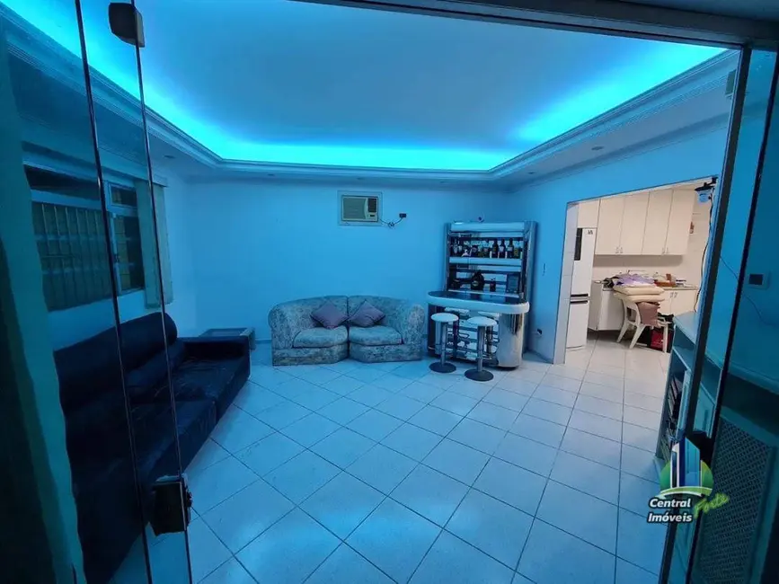 Casa com 4 quartos à venda, 1068m2 em Maracanã, Praia Grande - SP - imagem 8 Foto 8 de Casa com 4 quartos à venda, 1068m2 em Maracanã, Praia Grande - SP