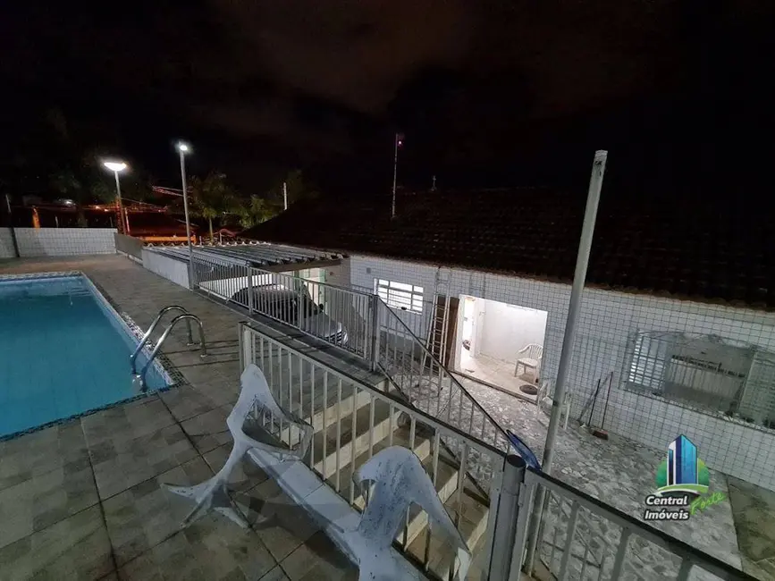 Casa com 4 quartos à venda, 1068m2 em Maracanã, Praia Grande - SP - imagem 5 Foto 5 de Casa com 4 quartos à venda, 1068m2 em Maracanã, Praia Grande - SP