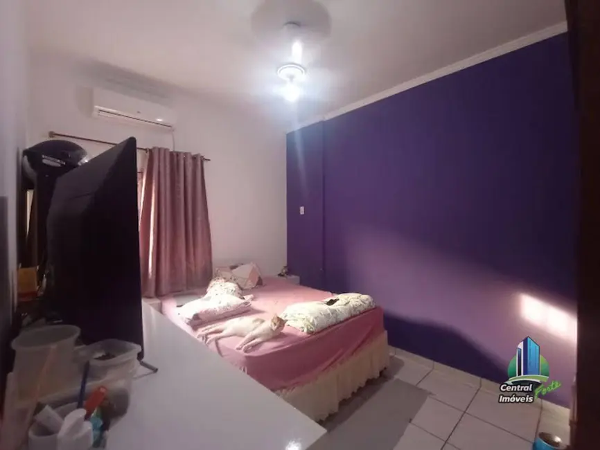 Foto 9 de Casa com 5 quartos à venda, 320m2 em Tupi, Praia Grande - SP