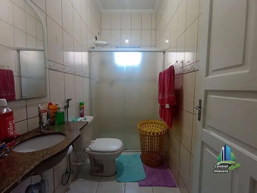 Foto 7 de Casa com 5 quartos à venda, 320m2 em Tupi, Praia Grande - SP