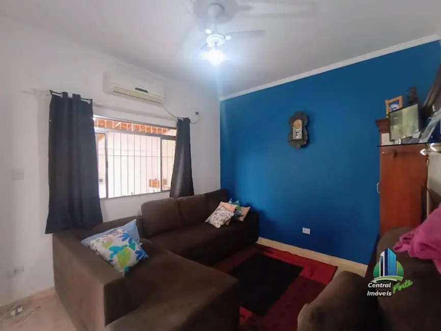 Foto 3 de Casa com 5 quartos à venda, 320m2 em Tupi, Praia Grande - SP