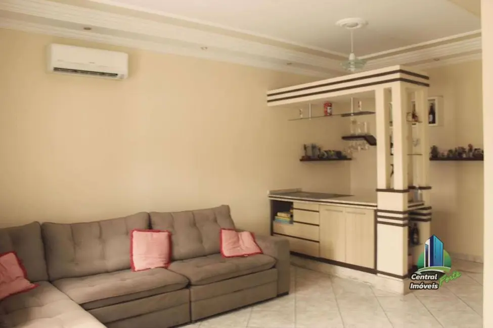 Foto 3 de Casa com 4 quartos à venda, 500m2 em Tupi, Praia Grande - SP