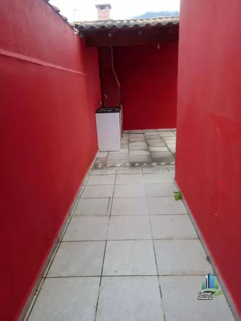 Casa com 2 quartos à venda, 150m2 em Centro, Peruibe - SP - imagem 4 Foto 4 de Casa com 2 quartos à venda, 150m2 em Centro, Peruibe - SP
