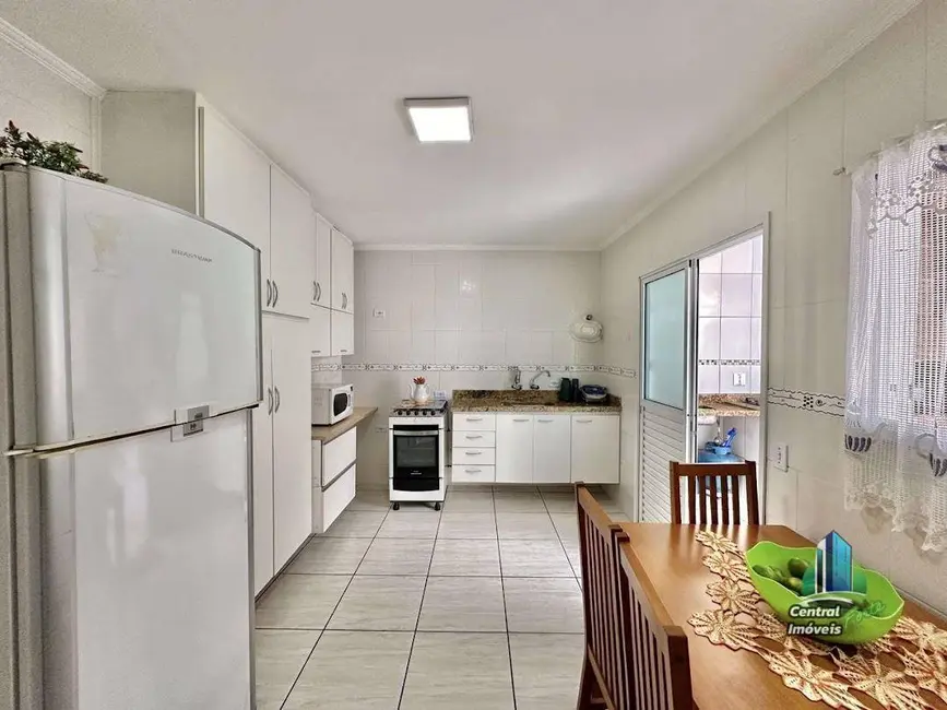 Foto 6 de Sobrado com 3 quartos à venda, 95m2 em Praia Grande - SP