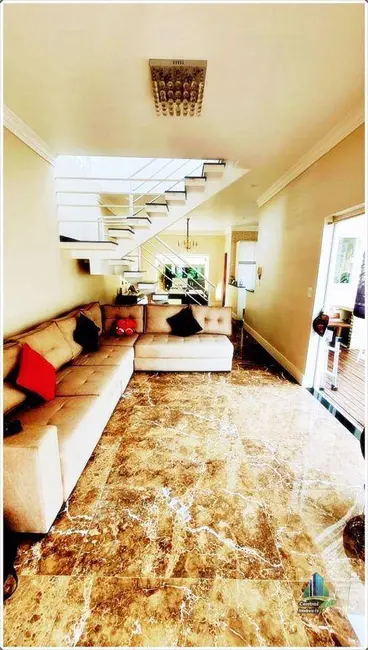 Foto 6 de Sobrado com 4 quartos à venda, 150m2 em Solemar, Praia Grande - SP