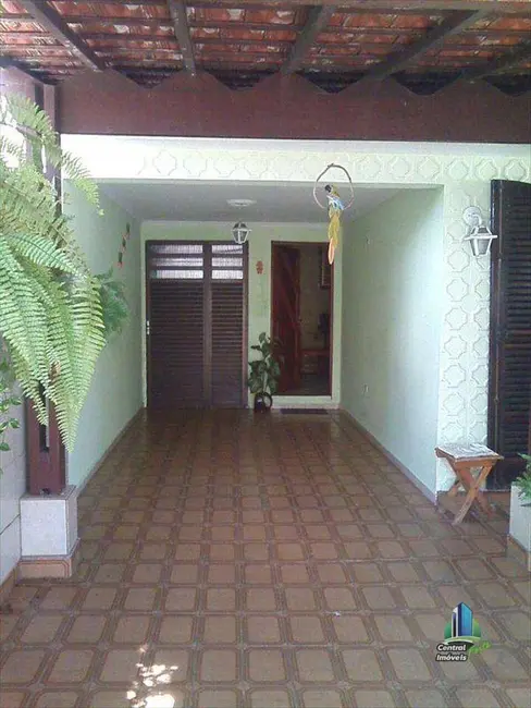 Casa com 3 quartos à venda, 280m2 em Praia Grande - SP - imagem 8 Foto 8 de Casa com 3 quartos à venda, 280m2 em Praia Grande - SP